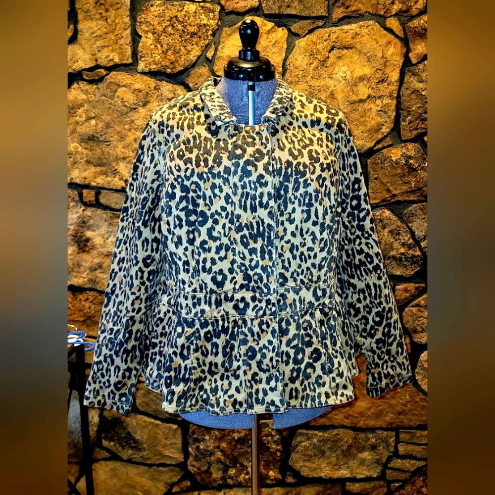 LANE BRYANT Peplum Leopard print zip up jacket sz 20